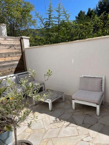 Azur 4 Pers - Parking - Terrasse - 10min Du Centre Appartement Cassis
